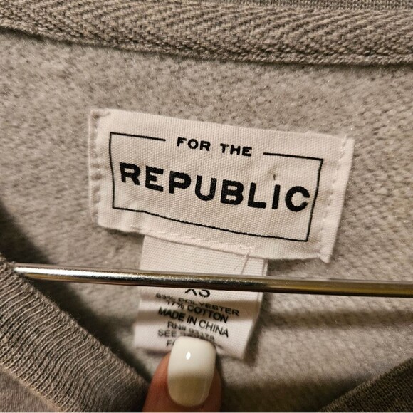 For The Republic Sweatshirt - Picture 5 of 5